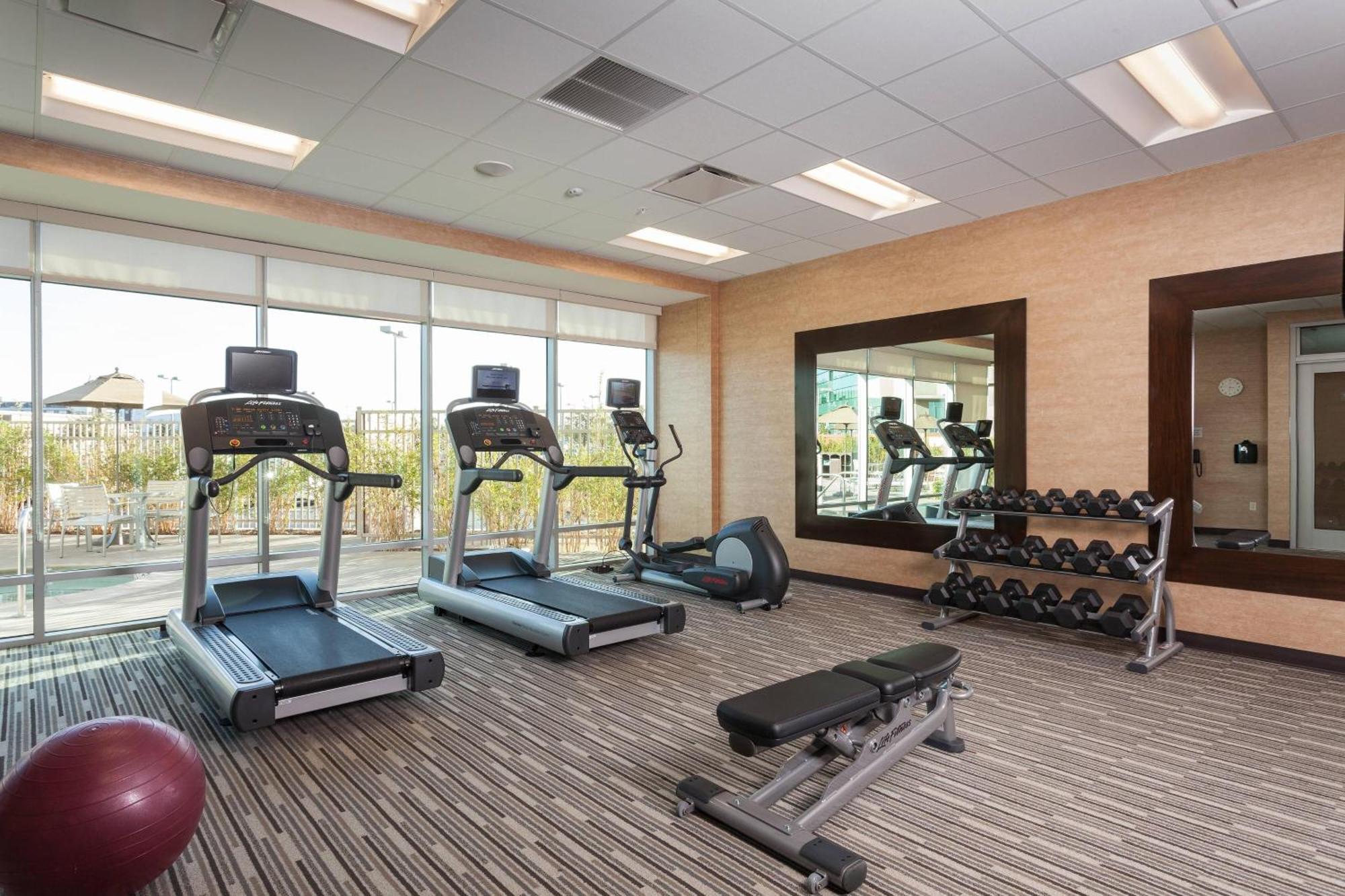 Courtyard By Marriott San Jose North/ Silicon Valley Ngoại thất bức ảnh